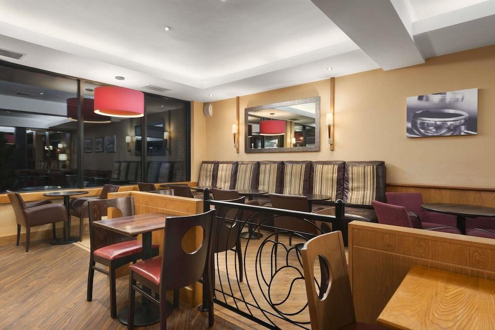 Days Inn Chester East Exterior foto